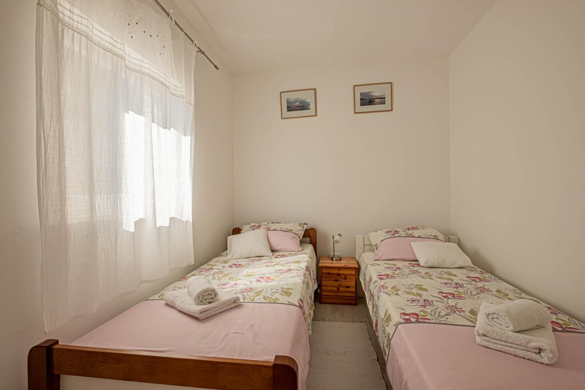 באניולה Vito & Maria Eco Friendly Accommodation מראה חיצוני תמונה