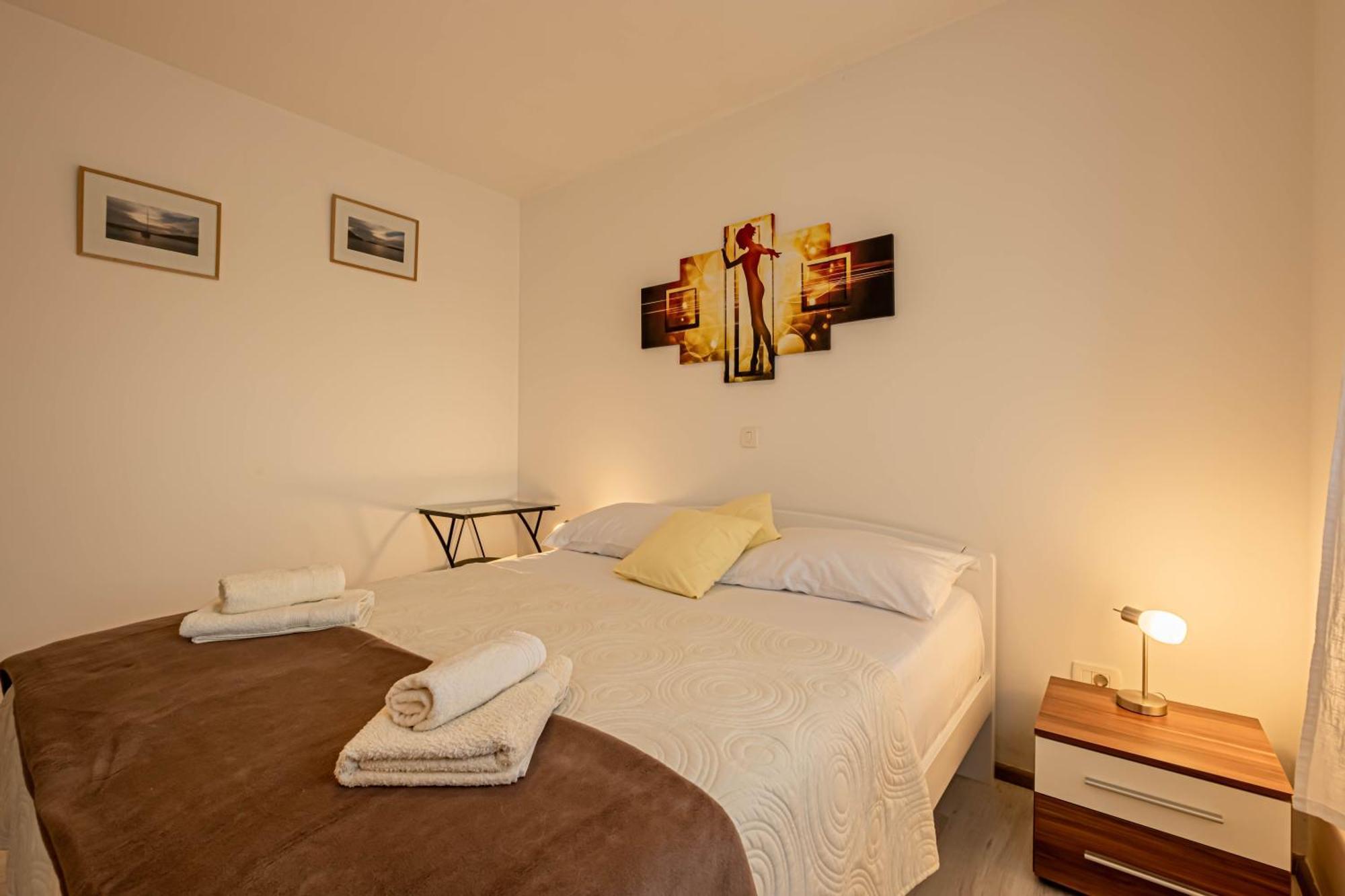 באניולה Vito & Maria Eco Friendly Accommodation מראה חיצוני תמונה